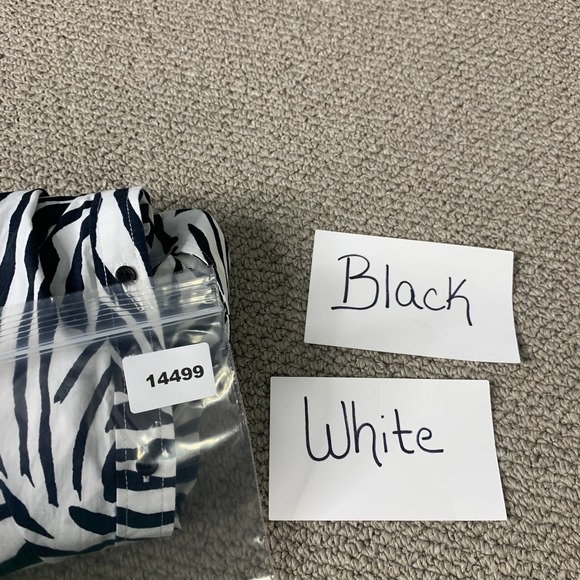 Chaps Womens Shirt Size Medium White Black Zebra Print Button Up Long Sleeves - Picture 10 of 10